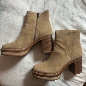 Steve Madden Suede Sand Ankle Boots Shaniya 7.5